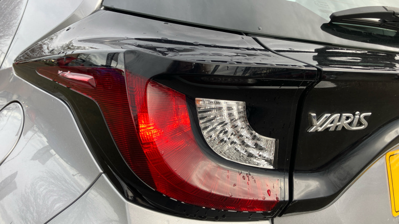 Toyota Yaris 1.5 Hybrid Icon 5dr CVT Hybrid Hatchback